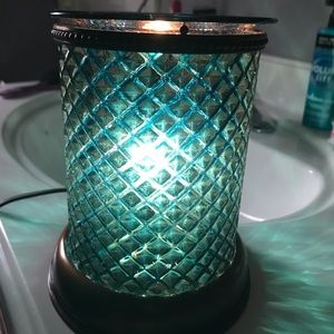 Scentsy Blue Diamond Lampshade Warmer & Base